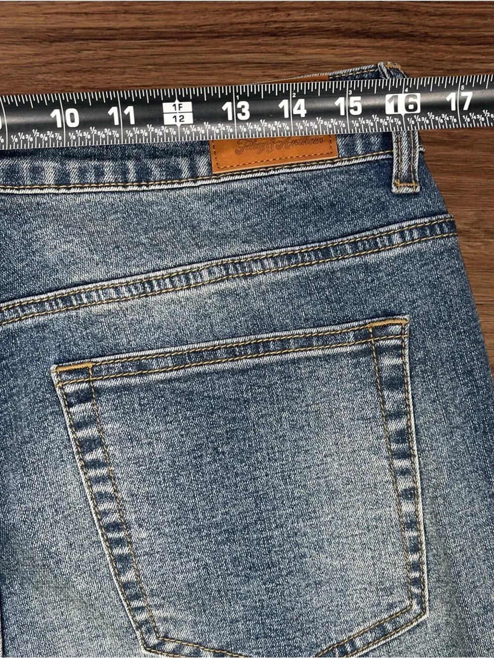 Flag & Anthem Men’s Nashville Straight Visilia Wash Jeans. Size 32/32